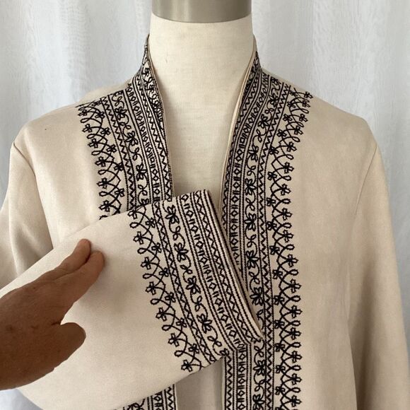 NWOT Solitaire Anthropologie Faux Suede Embroidered Open Coat Jacket XL - Picture 4 of 11